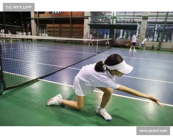 网球赛场的魅力与激情：探秘高水平比赛中的氛围与观众体验